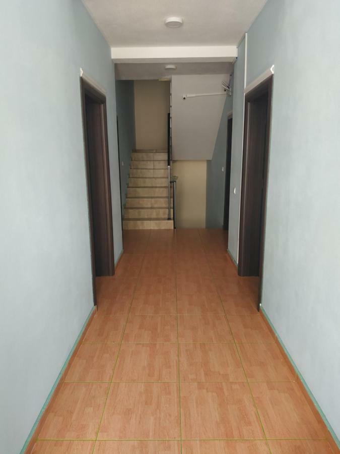 Alise Apartment