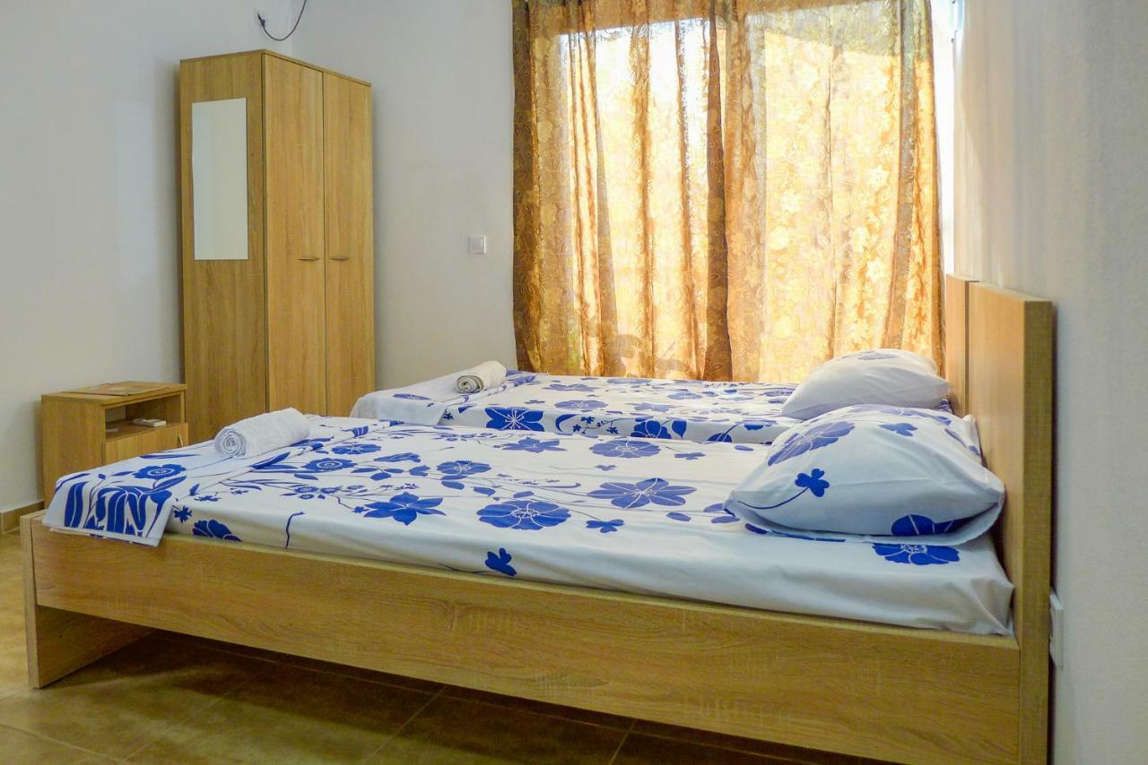 Alise Apartment